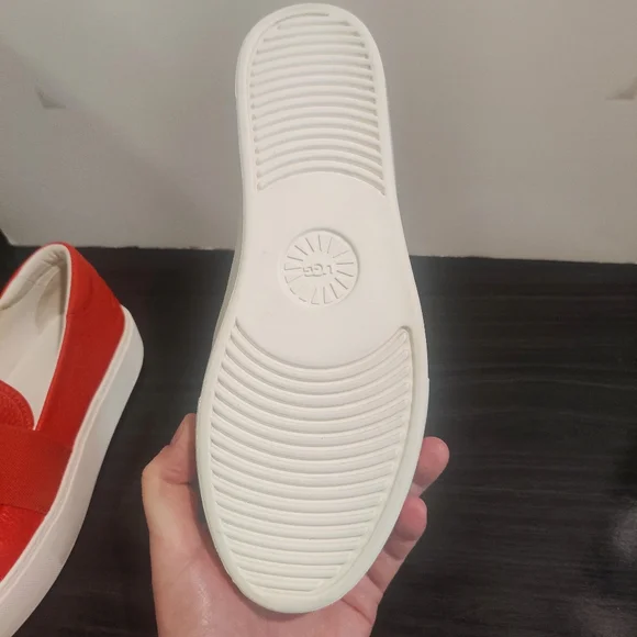 UGG Chayze Platform Sneakers Leather Slip On Round Toe Rubber Sole Red 8.5 Mint - Picture 10 of 15